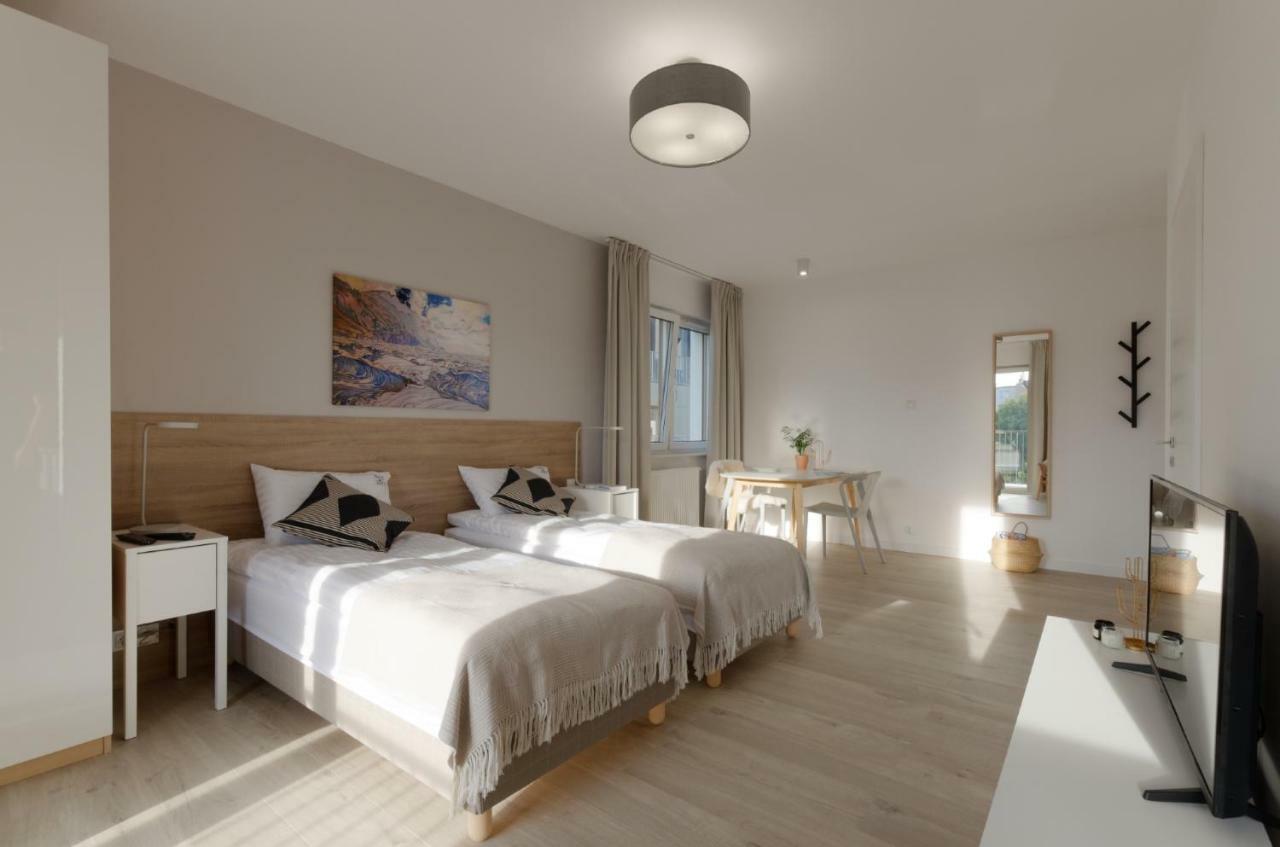 Apple Green Apartments Posen Exterior foto