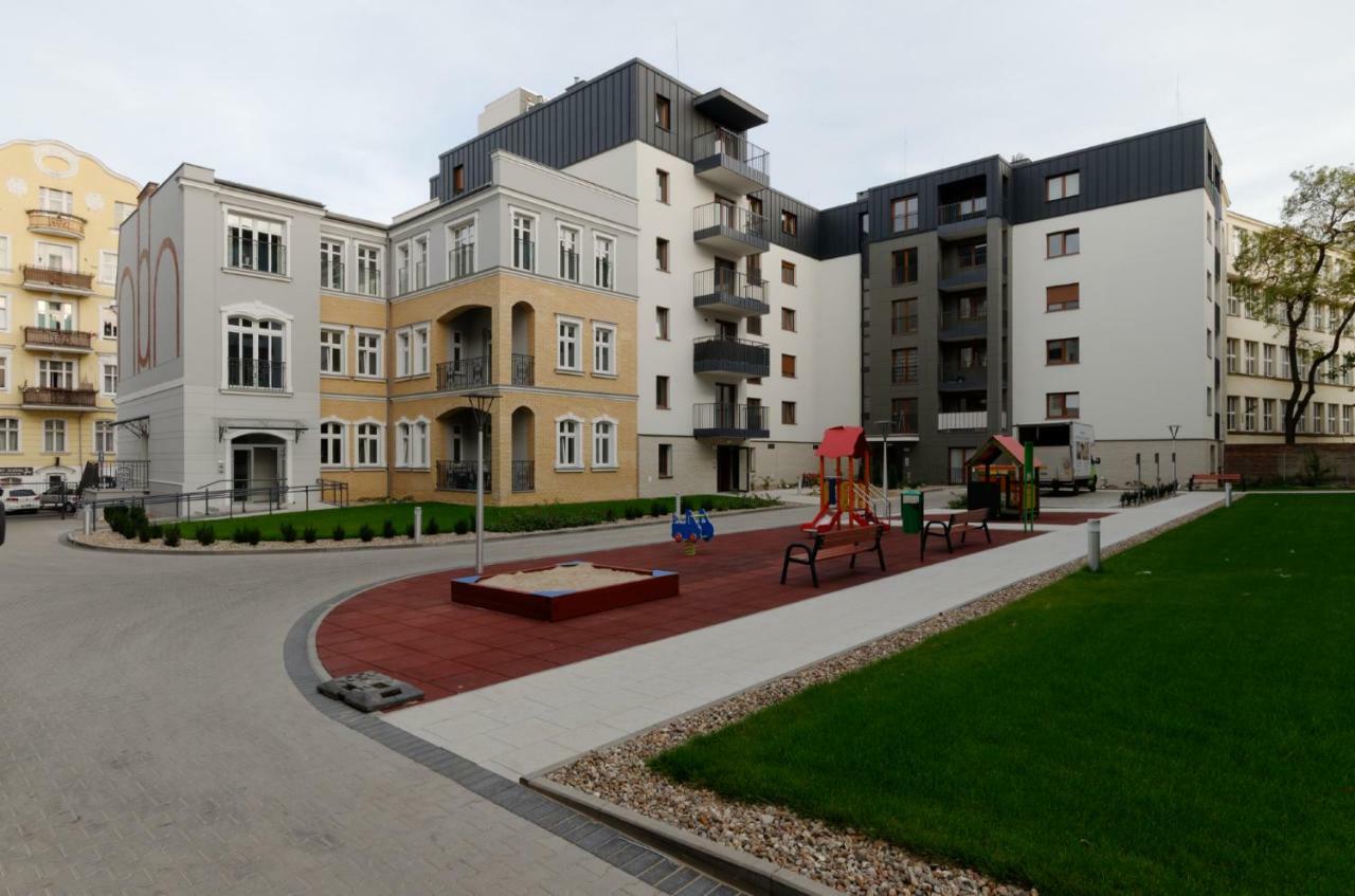 Apple Green Apartments Posen Exterior foto