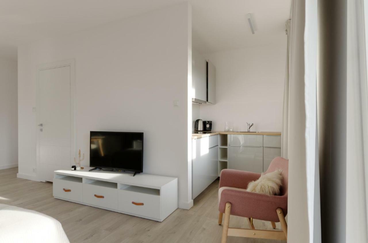 Apple Green Apartments Posen Exterior foto