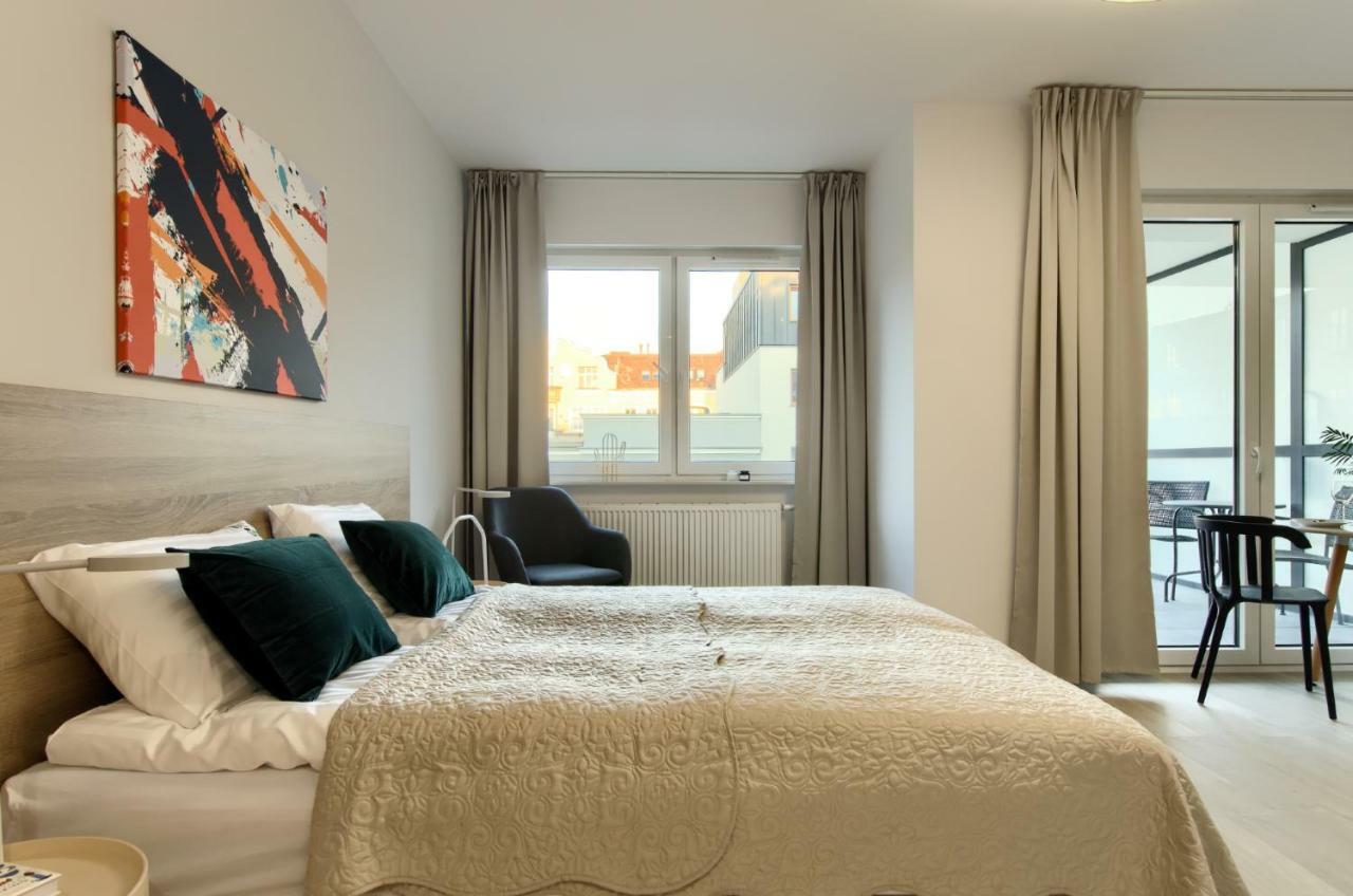 Apple Green Apartments Posen Exterior foto