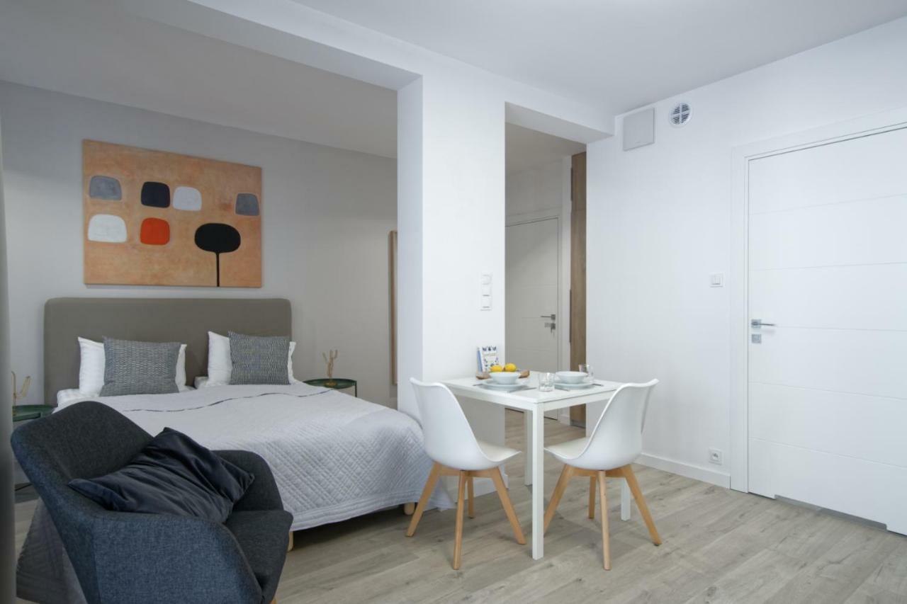 Apple Green Apartments Posen Exterior foto