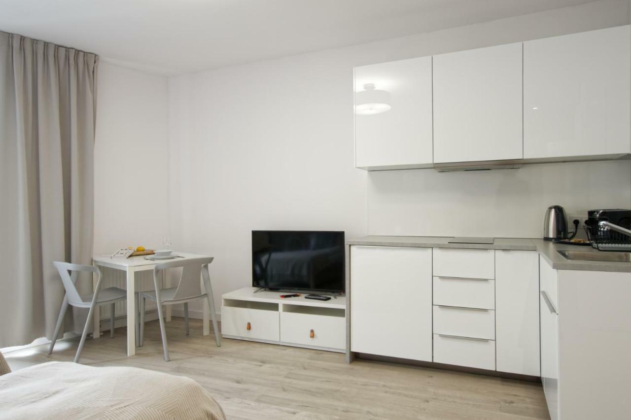 Apple Green Apartments Posen Exterior foto